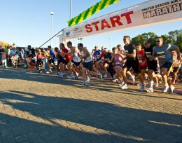 Photo of the 2010 5K start line