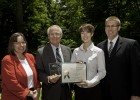 (L-R) Photo of Honors Director Susan Carrafiello, Wright State President David R. Hopkins, commendation award winner for writing excellence Lara Donnelly and Honors Associate Director Alex Wenning.